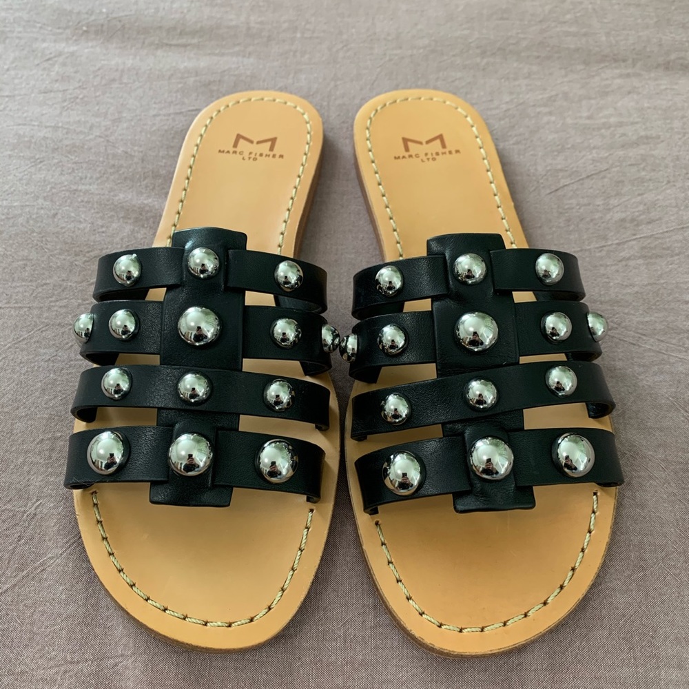 Black sandals